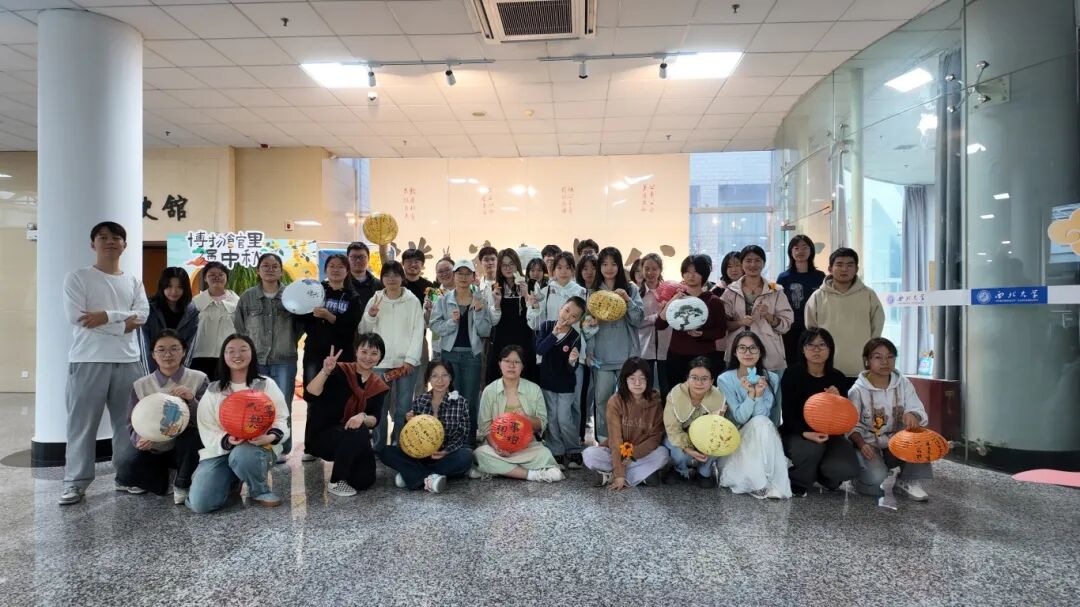 桂香满园，共庆团圆